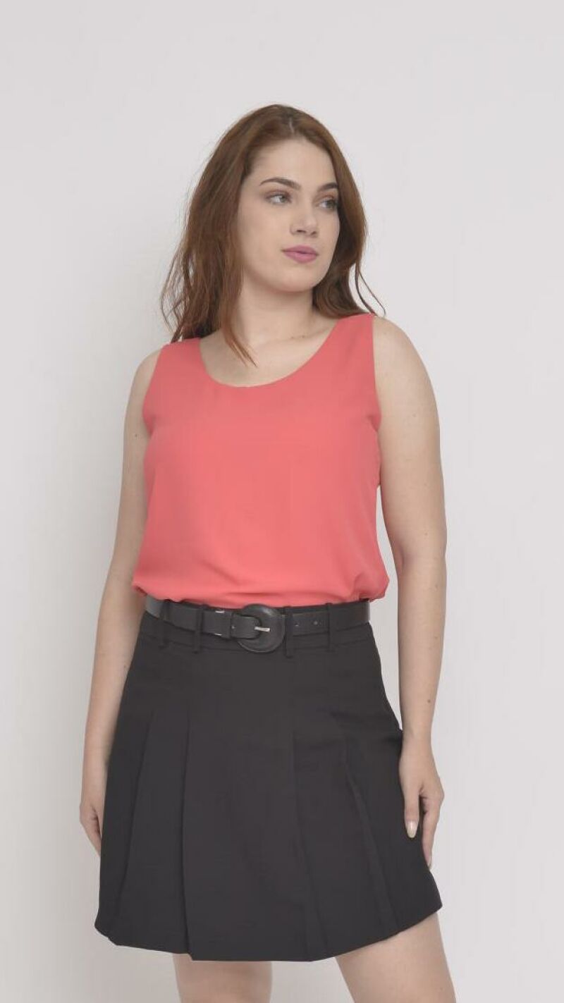 Imagem de Regata Feminina Coral em Crepe com Decote U - Versátil e Elegante